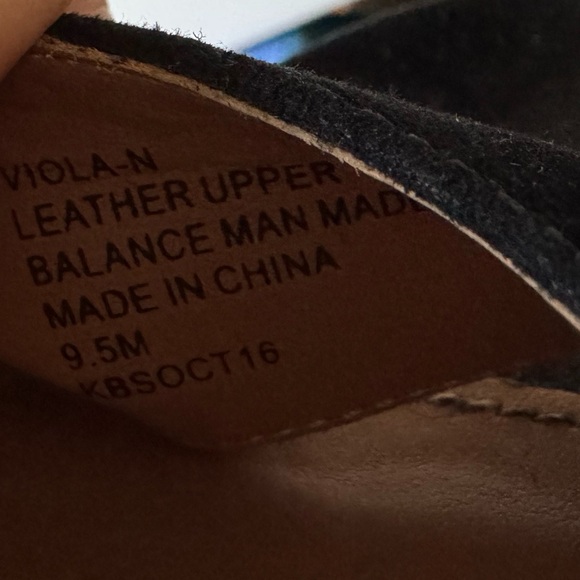 Nanette Lepore Viola Black Velvet Floral Platform Heels - Picture 12 of 15